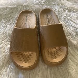 Madden Girl Slides!